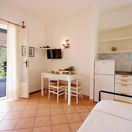 Appartement Casa Vacanze Dino à Capoliveri  Extérieur photo
